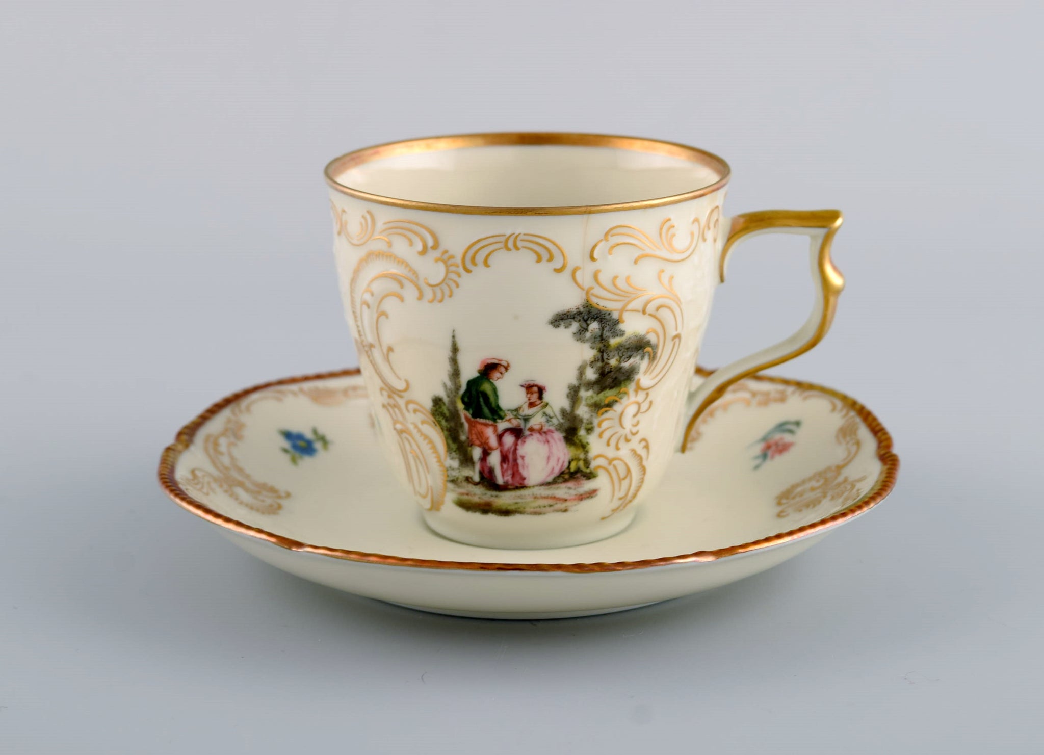 Rosenthal Classic Rose coffee service for six people in hand